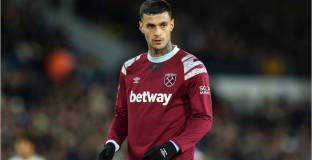 Интер преговаря с Уест Хем за Скамака 