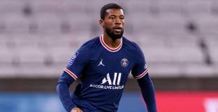   Предложиха Вайналдум на Рома 