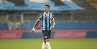 Суарес напусна Гремио 