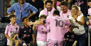 Мартино коментира напускането на феновете след смяната на Меси