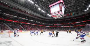 Швеция разби Латвия, САЩ с труден успех 