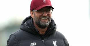 Клоп ще гледа мача с Шросбъри на лаптоп