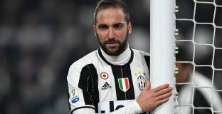 Милан се договори с Ювентус за Игуаин