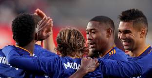 Реал постигна целта си срещу Гранада (видео)