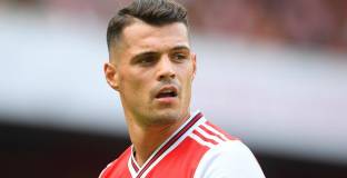  Джака е интересен за Байер Леверкузен