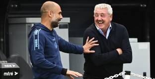 Гуардиола се обърна към Стив Брус