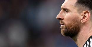 Гуардиола се надява Меси да прекрати кариерата си в Барса