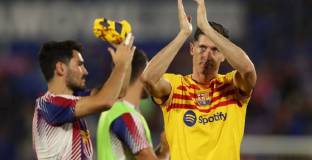 Гюндоган се пошегува с Левандовски 