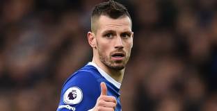 Шнайдерлин ще подпише с Ница