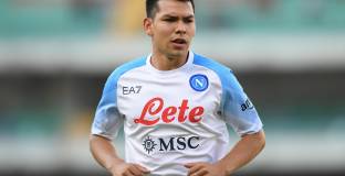 Ман Юнайтед и Евертън се интересуват от Лосано