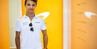 Хамилтън и Алонсо поздравиха Норис