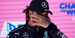 Хамилтън обясни сълзите си