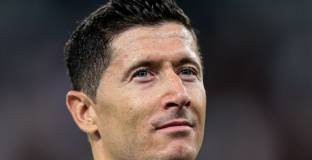 Хеттрик на Лева помогна на Барса да победи Валенсия