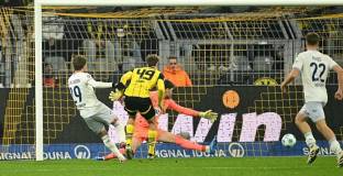 Борусия Дортмунд и Хофе - равни