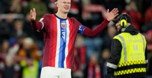 Холанд стана голмайстор в квалификациите 