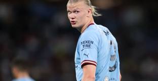 Холанд е заплашен от наказание 