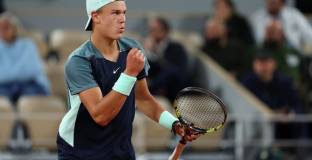 Руне победи Джокович и спечели турнира в Париж 