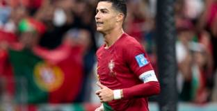 Роналдо ще подпише с Ал Насър след края на Световното 