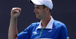 Хуберт Хуркач достигна 1/8-финалите на Мастърса в Мадрид