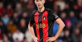 Челси и Ливърпул са лидери в борбата за Хейсен