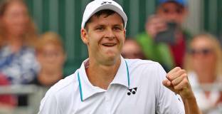 Хуркач с обрат срещу Медведев