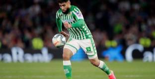 Арсенал започна преговори за Фекир