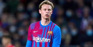   Ман Юнайтед продължава преговорите за Де Йонг