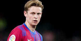   Де Йонг смята, че преход в Ман Юнайтед е крачка назад