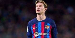  Де Йонг продължава да не иска в Ман Юнайтед 