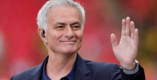 Глобиха Порто за обиди към Моуриньо 