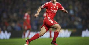 Невеш ще стане играч на ПСЖ