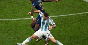 Макалистър: Всеки ден гледам медала от Световното 