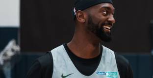 Нападател на Милуоки бе дисквалифициран за 25 мача