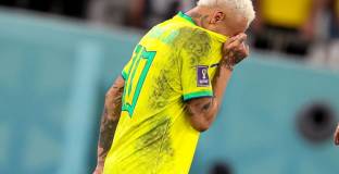 Бразилските играчи убедиха Неймар да остане в националния отбор