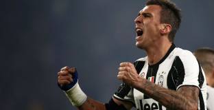 Манджукич отказа 15 милиона на китайци 