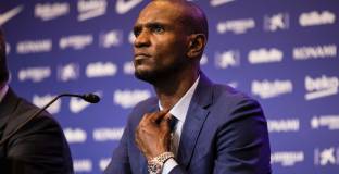 Абидал напусна Барселона