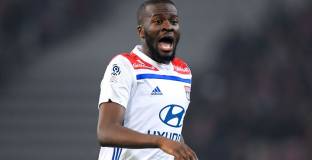 Ндомбеле се интересува от трансфер в Тотнъм