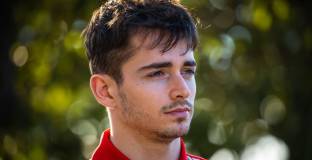 Болидът на Льоклер не е бил пълен с гориво?