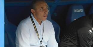 Илиан Илиев бесен на съдията след мача с Левски