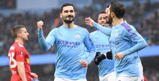 Ман Сити разби десет от Фулъм