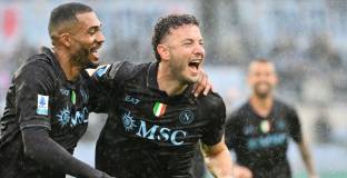 Наполи с важна победа над Лацио (видео)