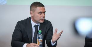 Много завърнали се и един дебютант в списъка на новия национален селекционер