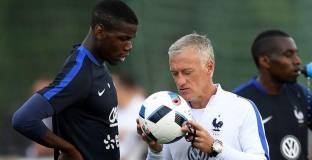 Дешан: Погба трябва да повиши нивото си на игра 