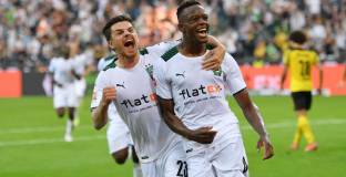 Борусия Дортмунд със загуба след като остана без Холанд (видео)