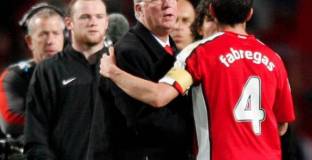 След 13 години стана известно, кой е замерил Сър Алекс с пица