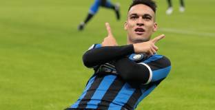 Барселона готви последна оферта за Мартинес