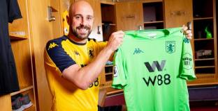 Пепе Рейна премина в Астън Вила 