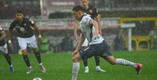 Интер продължава да мечтае за титлата