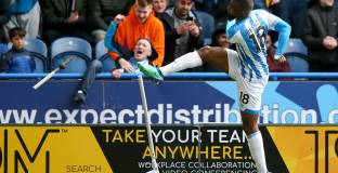 Юнайтед не успя в Хъдърсфийлд (видео)