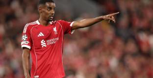 Президентът на Ливърпул с признание за Исак 